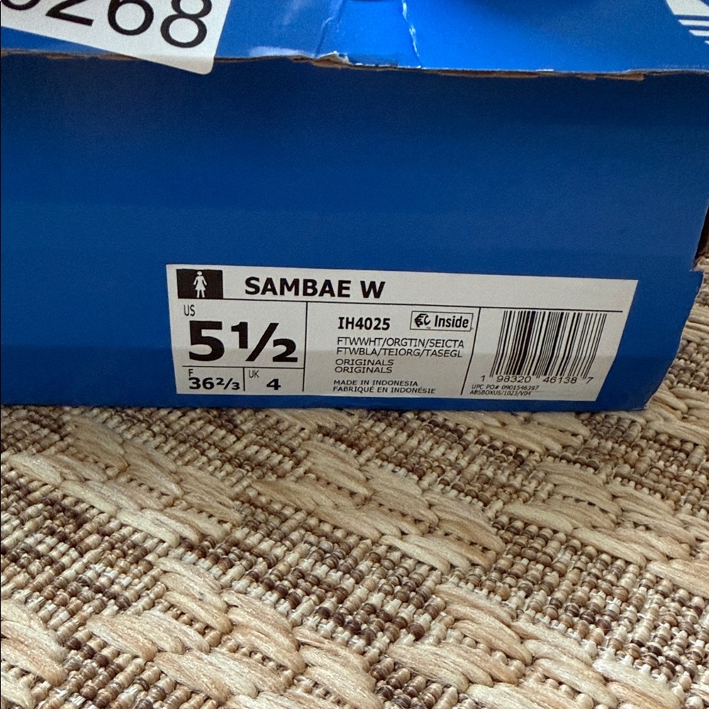 NWT adidas Sambae W White with Pale Yellow Stripes and Gum Sole - Picture 2 of 7